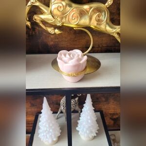 Avon Angelic Celtic Necklace in Mary Kay Ceramic Pink Rose Trink…